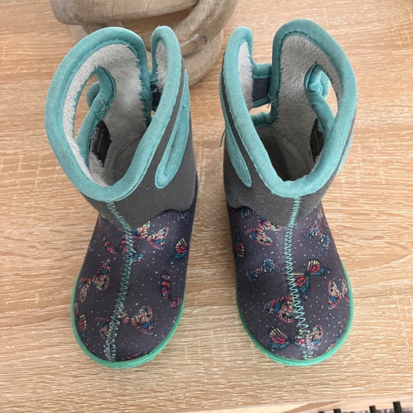 Toddler size 5 bogs boots - Picture 3 of 4